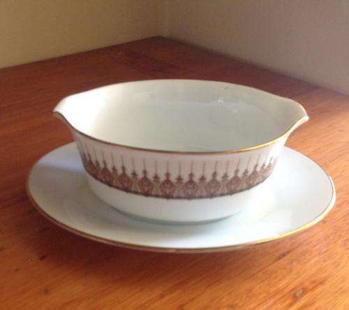 NORITAKE MADELEINE DINNER SET 40 pieces