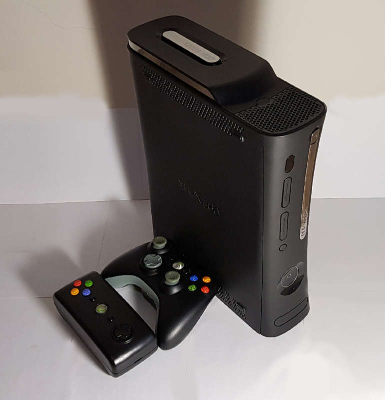 Microsoft Xbox 360 Elite 120GB Console + 1 Controller + 1 Remote + 6 games -All In Perfect Condition