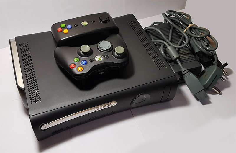 Microsoft Xbox 360 Elite 120GB Console + 1 Controller + 1 Remote + 6 games -All In Perfect Condition