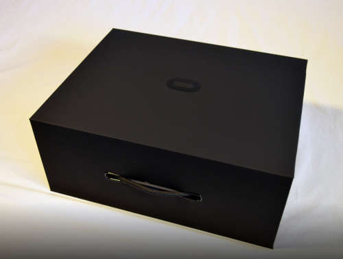 Oculus Rift Headset - Complete Setup & Box ** EXCELLENT CONDITION **