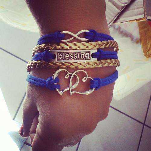 *Hot! Popular! You're a "Blessing" Infinity Bracelet*