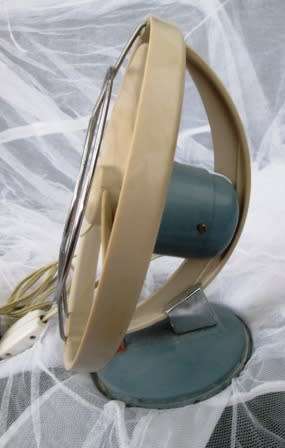 VINTAGE 1960S PHILIPS FAN IN ORIGINAL INDUSTRIAL COLOUR