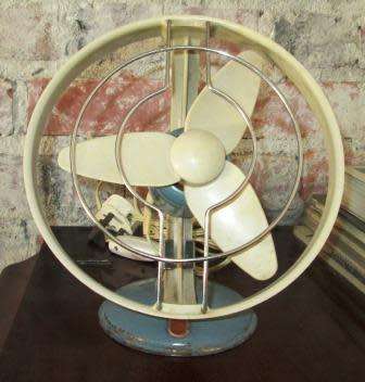 VINTAGE 1960S PHILIPS FAN IN ORIGINAL INDUSTRIAL COLOUR
