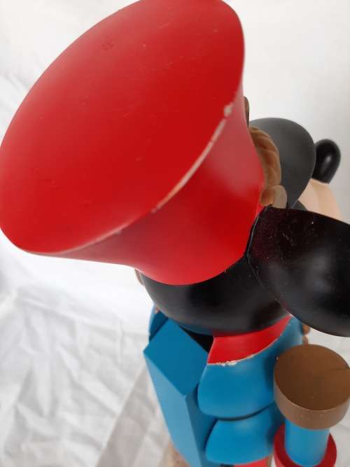 MICKEY MOUSE NUTCRACKER