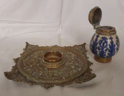 ANTIQUE VICTORIAN TOWNSHEND AND THOMPSON INKWELL CIRCA 1890S