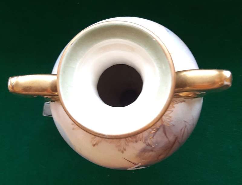 ANTIQUE CROWN DEVON STOKE ON TRENT VASE