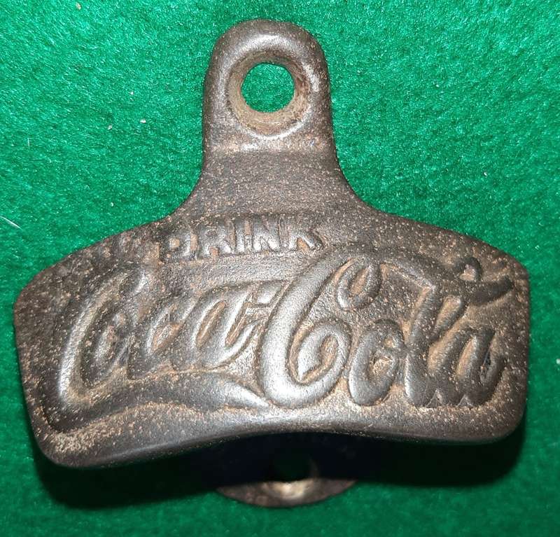 VINTAGE DRINK COCA COLA METAL BOTTLE OPENER