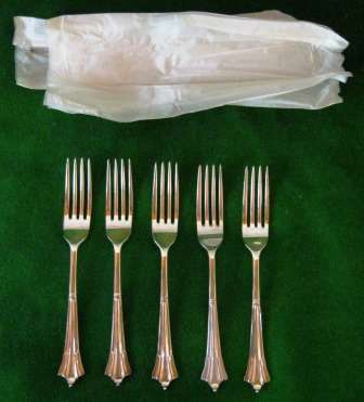 SET OF FIVE VINTAGE "DIXON" A1 SILVER PLATED TABLE FORKS