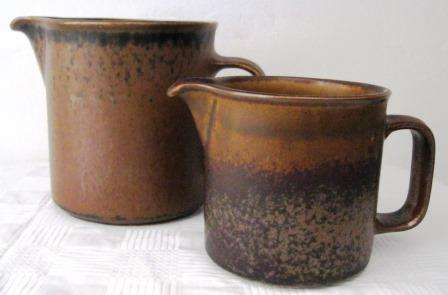 ARABIA FINLAND "RUSKA" LARGE 1 LITRE JUG AND 750 ml  JUG