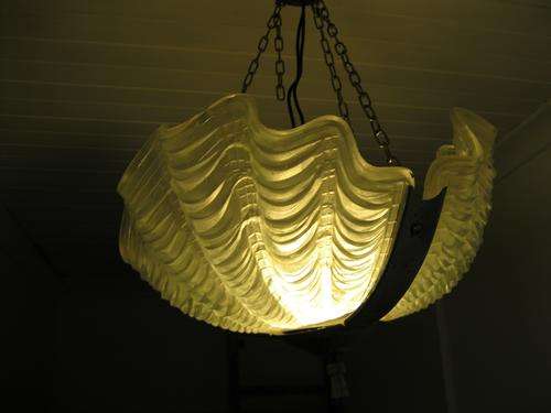 ART DECO FROSTED GLASS AND CHROME SHELL SHAPED CEILING LIGHT FITTING