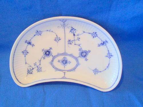 Royal Copenhagen Blue/White  Initials 'MK', ?Oval side dish c 1889- c 1892