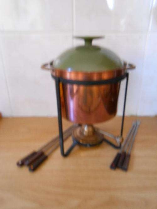 Copper, Enamel , Metal & Brass ware, Fondue Set, boxed Set, 6 Matching Forks. Manufactor not known