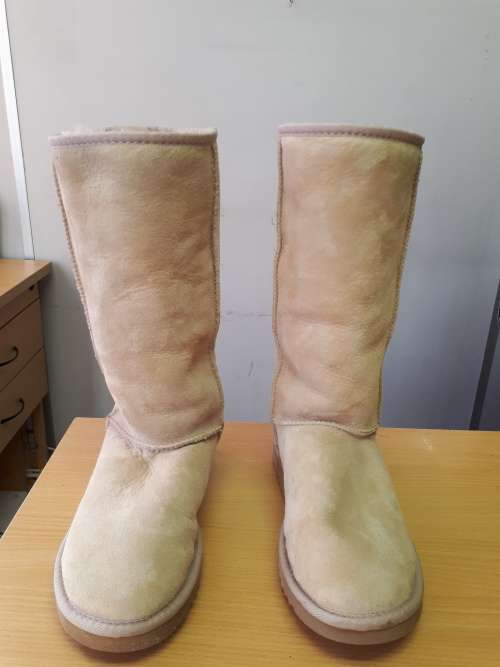 Genuine Australian UGG Boots - Cream