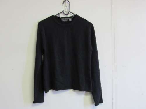 Cashmere Black Crew neck Pullover - Medium