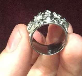9ct Gold and Diamond ring
