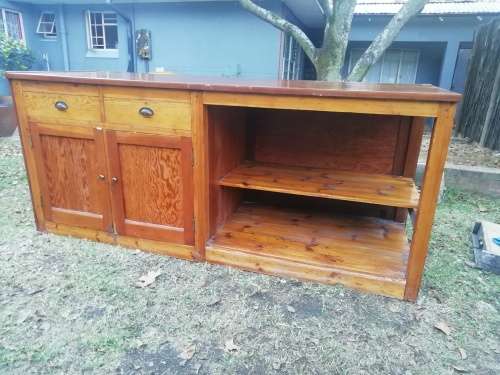 Bar counter