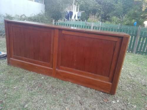 Bar counter