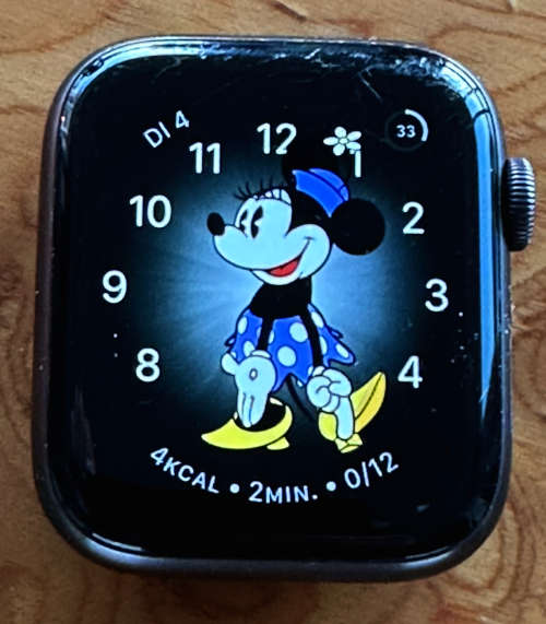 Apple Watch Series 5 - Space Gray - 44mm