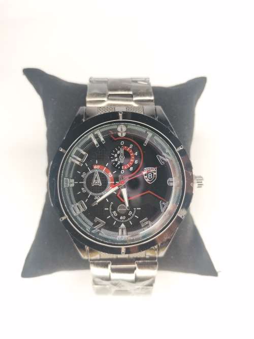 Luxurious mens sport watch