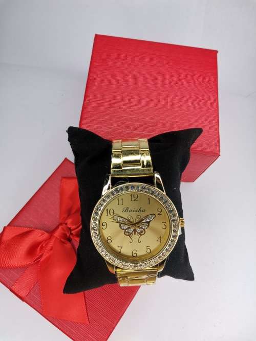 Ladies golden diamante fashion watch
