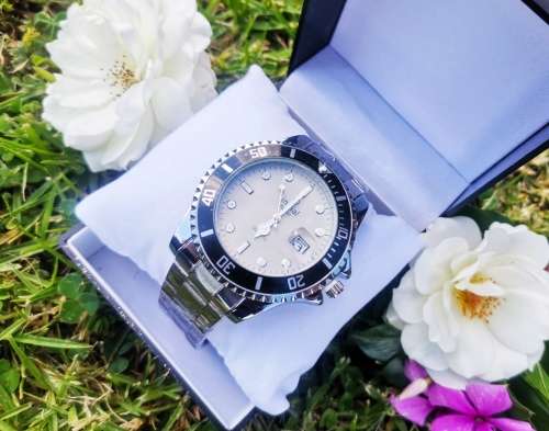 Initial Trùoppu Beddu Rotating Bezel Analog wrist watch