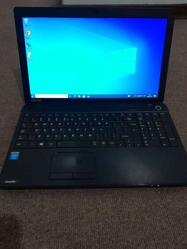 Toshiba C50 Laptop Windows 10 Pro Working 100% wireless MOUSE & KEYBOARD INCLUDED