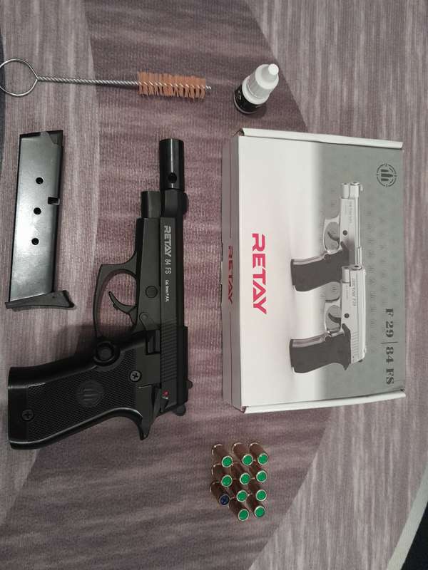 Combo Deal RETRAY 84 FS BLANK PEPPER PISTOL WITH BLANK BULLETS AND TEAR GAS