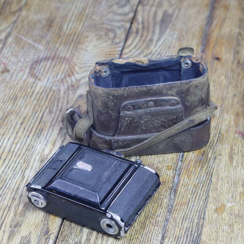 Zeiss Ikon Nettar 515 6x9 Format Folding Camera Nettar-Anastigmat Lens