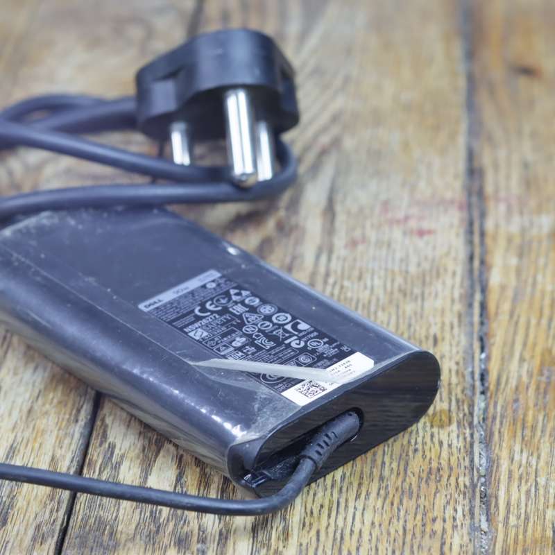 Original Dell Slim 90W Power Adapter - LA90PM130