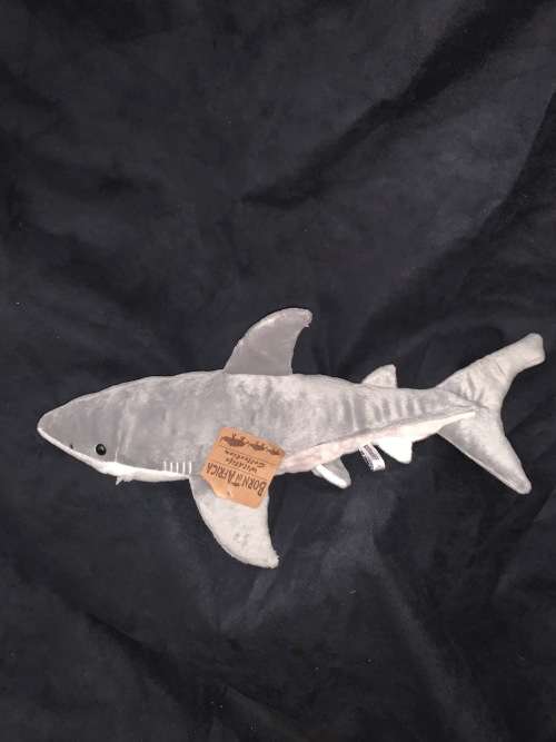 Great White Shark medium 32 cm
