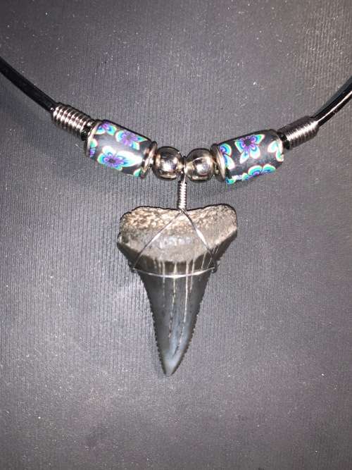 Great White FOSSIL SHARK TOOTH PENDANT NECKLACE 32 mm large size