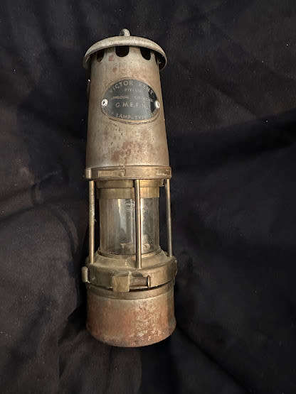 Wolf safety mining lamp  VINTAGE GREEN & SONS WOLD NO 1 MINING/SAFETY LAMP