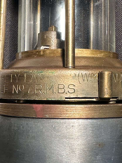 Wolf safety mining lamp