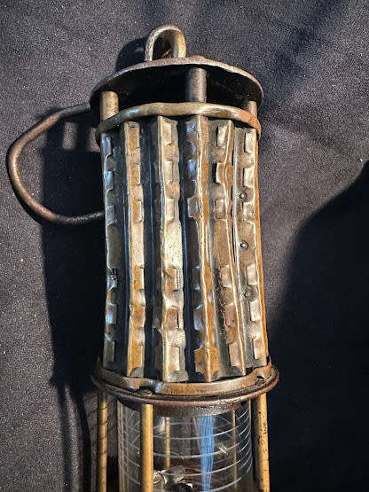 Wolf safety mining lamp  (American lamp)