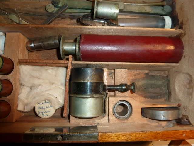 Science Chemistry kit in wooden box