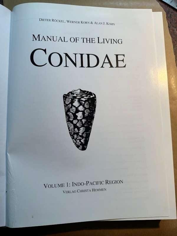 Manual of the Living Conidae by Dieter Rockel, Werner Korn and Alan J. Kohn