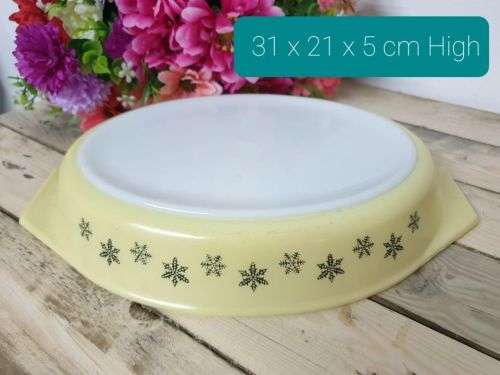Vintage Pyrex Bowl