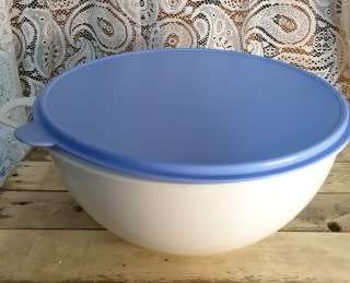 Tupperware large bowl