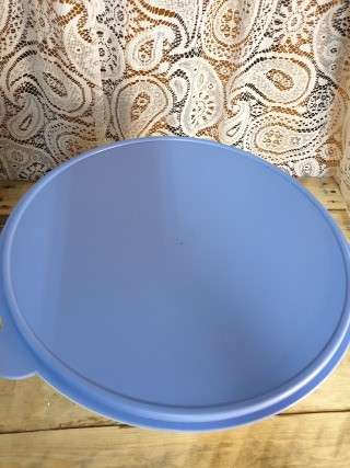 Tupperware large bowl