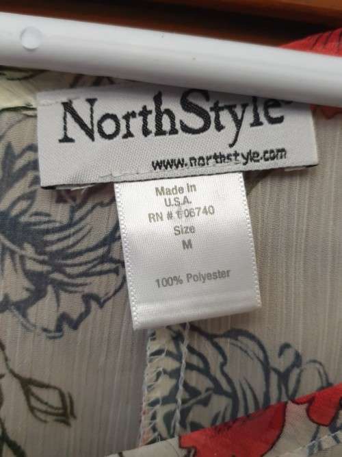 Ladies Top  (PURCHASED IN THE USA)