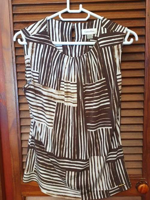 Ladies Top  (PURCHASED IN THE USA)