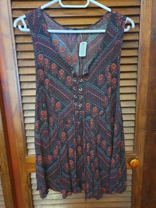 Ladies Top  (PURCHASED IN THE USA)