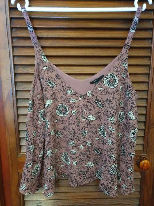 Ladies Top  (PURCHASED IN THE USA)