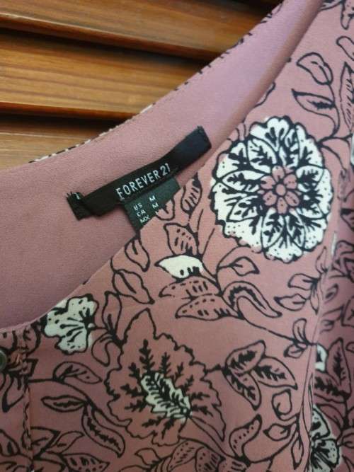 Ladies Top  (PURCHASED IN THE USA)