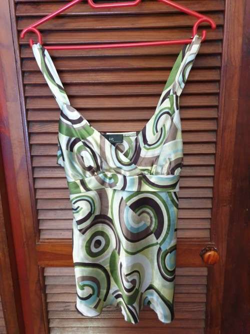 Ladies Top (PURCHASED IN THE USA)