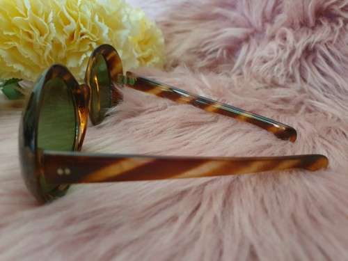 Vintage Ladies Sunglasses