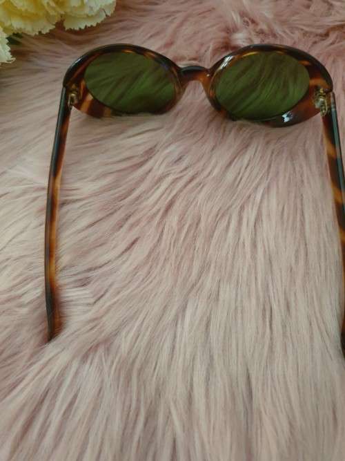 Vintage Ladies Sunglasses