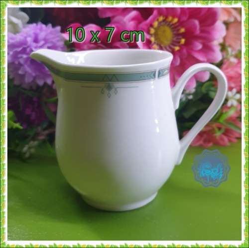 Milk Pourer