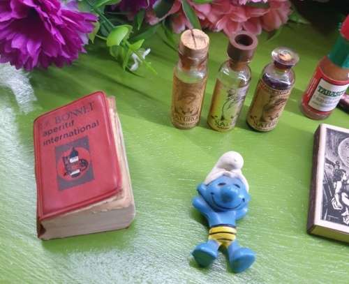 Vintage Trinklets Just for You