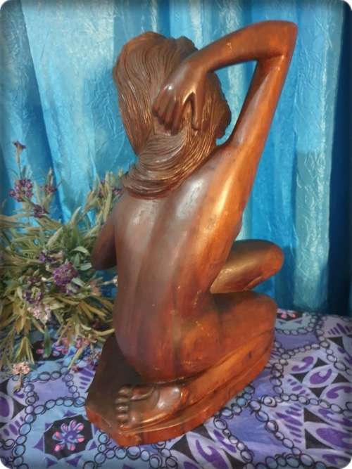 Solid Wood Figurine (Very Heavy) REDUCED TO CLEAR